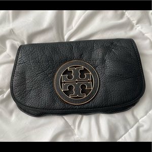 Tory Burch cross body bag.